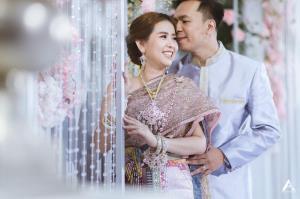 ชุดไทยเจ้าสาว ชุดไทยจักรพรรดิ์ เช่าที่แบมบี้ เวดดิ้ง ห้วยขวาง
